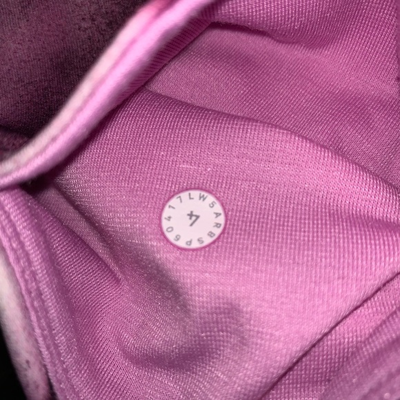 Lululemon crop legging - Picture 4 of 4